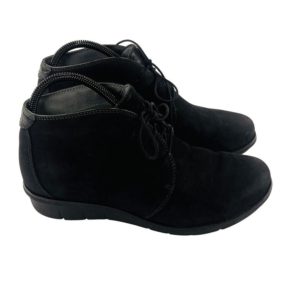 Dansko Joy Chukka Boots Womens 40/9.5-10 Black Suede Lace Up Ankle Wedge‎ Bootie